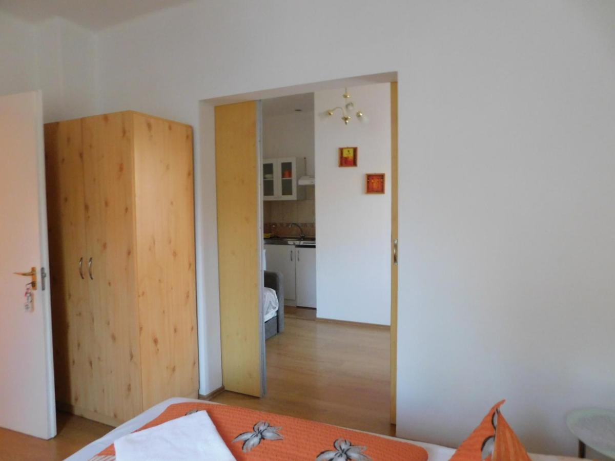 Eden Ii. Hotel Miskolc Ngoại thất bức ảnh