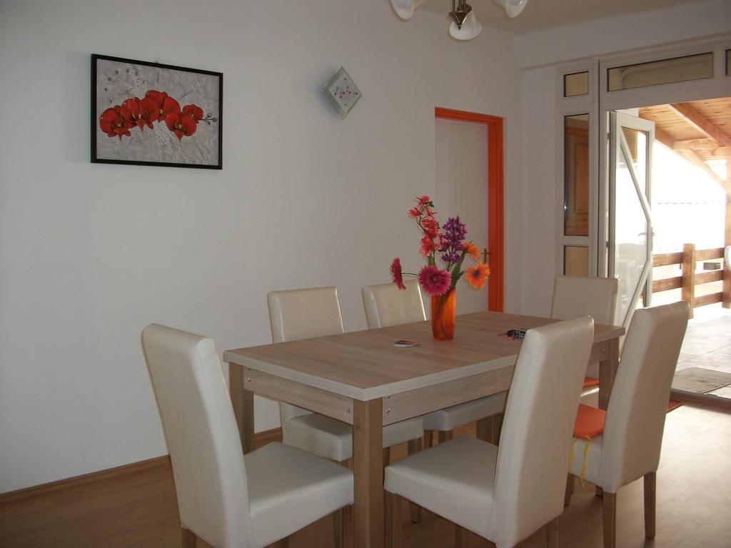 Eden Ii. Hotel Miskolc Ngoại thất bức ảnh