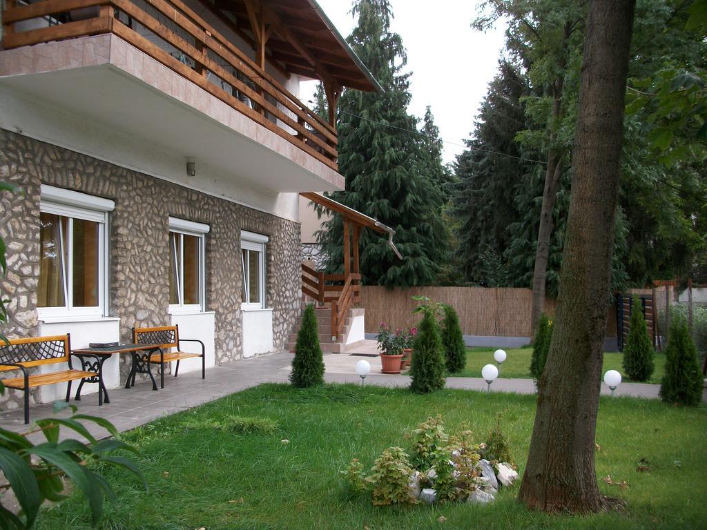 Eden Ii. Hotel Miskolc Ngoại thất bức ảnh