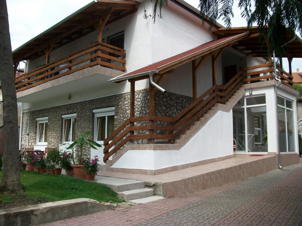 Eden Ii. Hotel Miskolc Ngoại thất bức ảnh